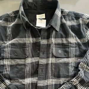 American Eagle Outfitters Men's Black Plaid Shirt